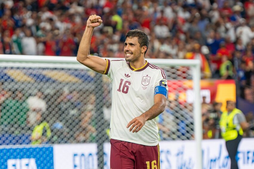 Rodri celebrating Spain's 2026 World Cup final victory against Argentina
