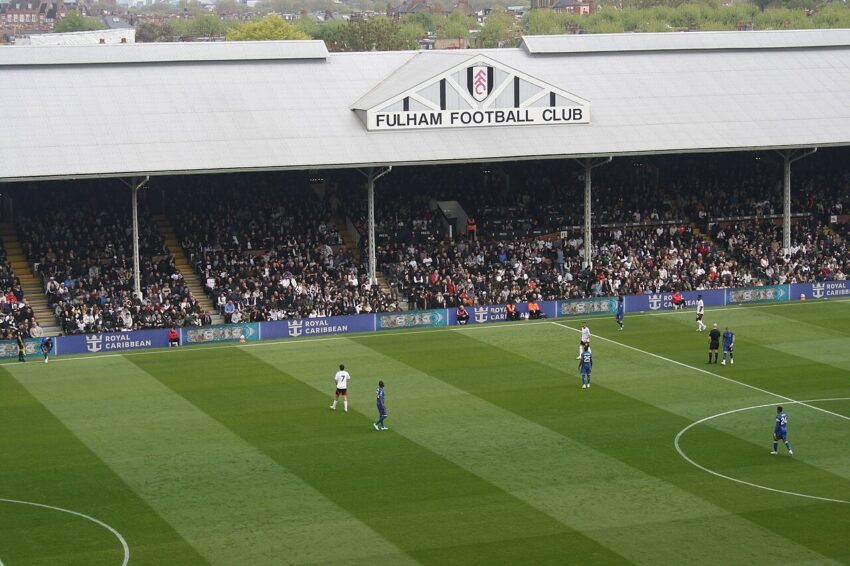 Chelsea players Lacroix, Palestra and Caicedo in action during Premier League match